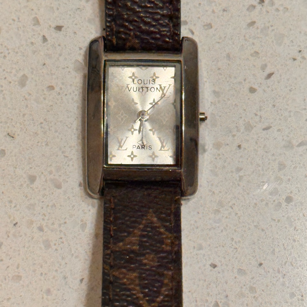 AUTHENTIC Vintage Louis Vuitton watch - Picture 2 of 6